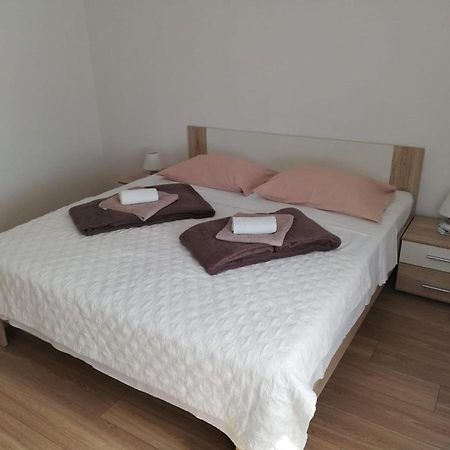 شقة Apartman Morean شيبينيك المظهر الخارجي الصورة